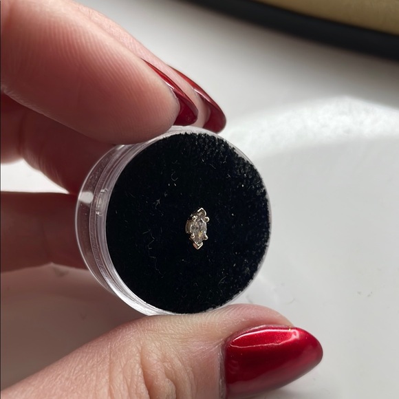 14k white gold Marquise Cut threadless end - Picture 3 of 4